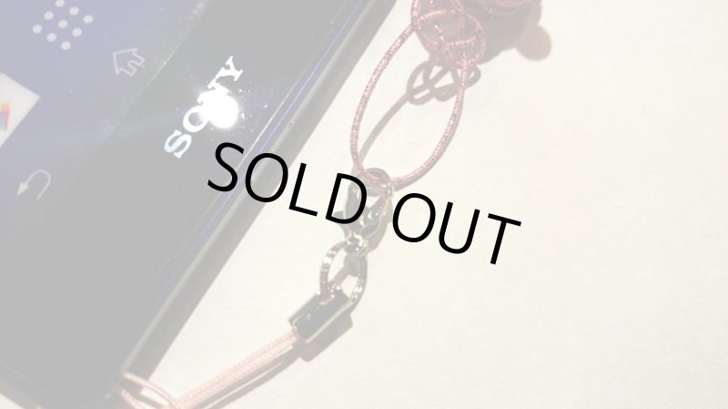 ストラップは取り外し可能です。