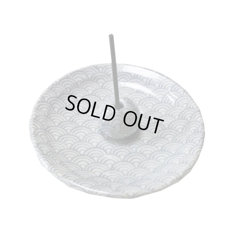 画像2: 日本伝統の和柄の香立付香皿 (2)