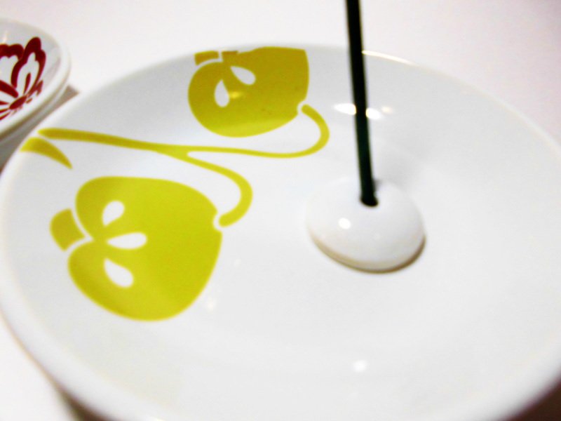 画像3: 縁（ゆかり）伝統柄 香皿 (3)