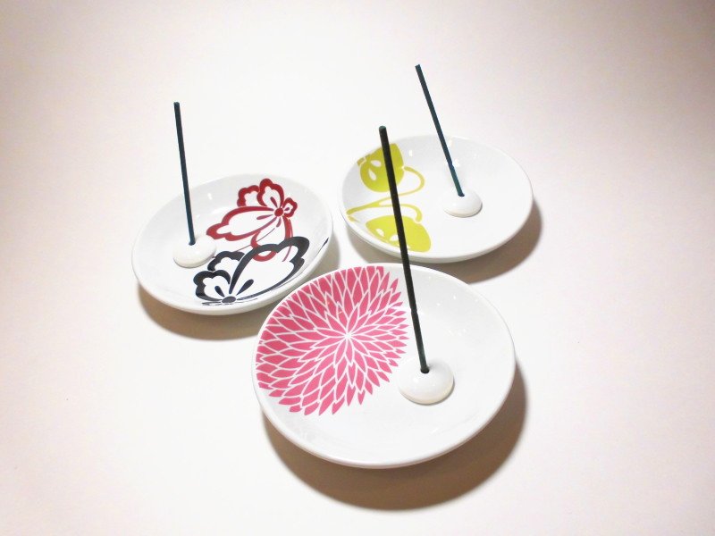 画像2: 縁（ゆかり）伝統柄 香皿 (2)