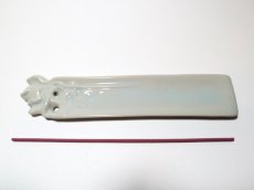 画像2: シンプル・コンパクトな薄型陶器香皿香立 (2)