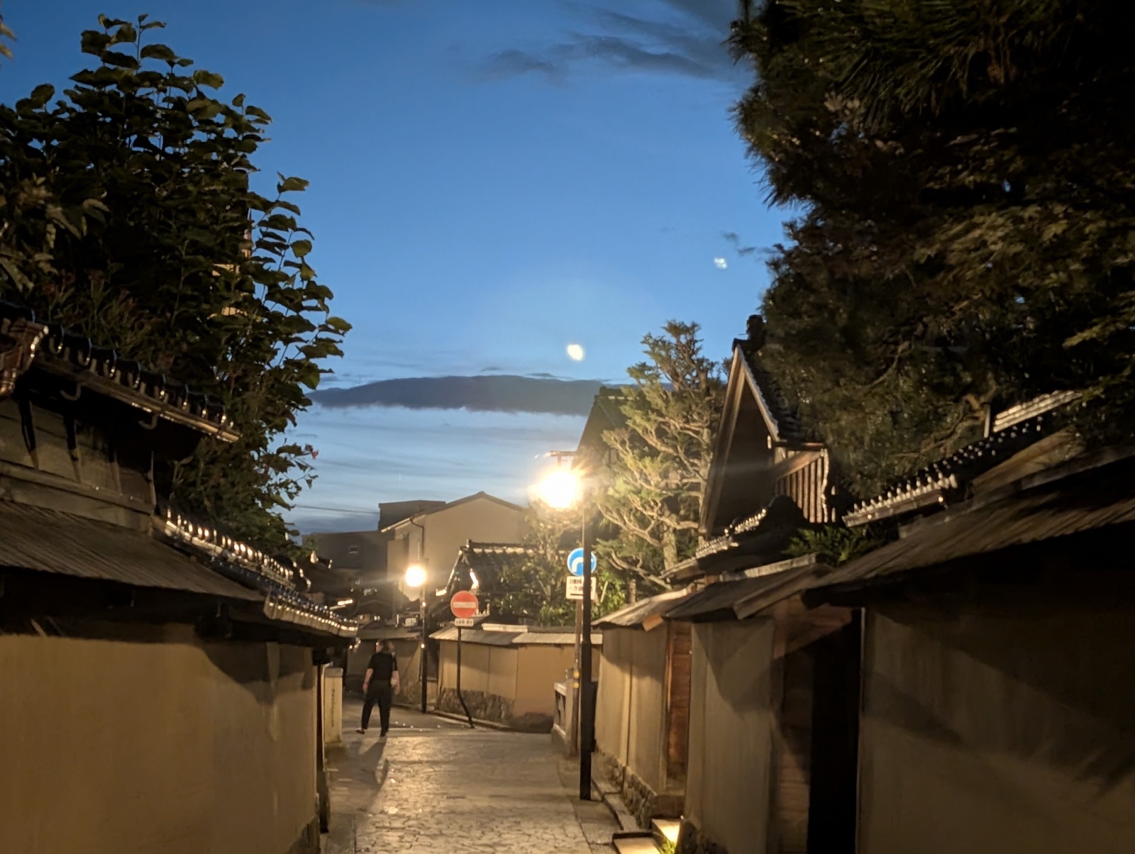 ★2025年7月20日-(7/14-7/20間) ,３連休中日、夕方店舗へ