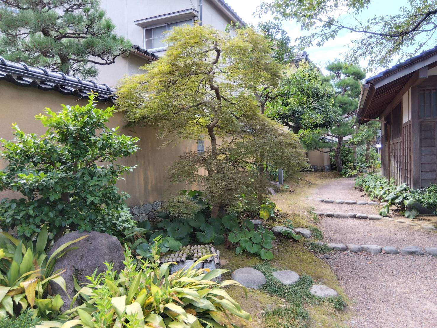 お香・専門店　金沢市｜金沢の観光地-武家屋敷跡近くのアロマ香房焚屋