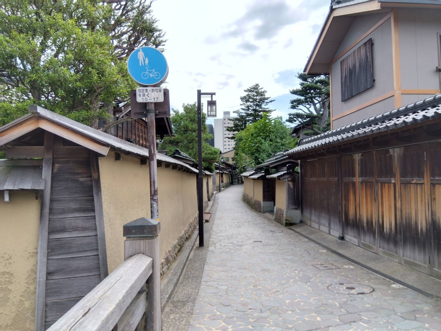 お香・専門店　金沢市｜金沢の観光地-武家屋敷跡近くのアロマ香房焚屋