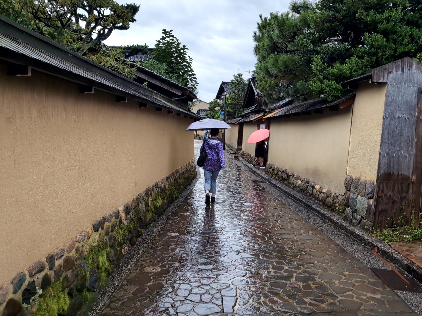 金沢のお香とアロマの香り専門店(石川県金沢市)・金沢観光地・金沢の観光スポット武家屋敷跡近く・人気でおすすめのお土産処-お香専門店のアロマ香房焚屋
