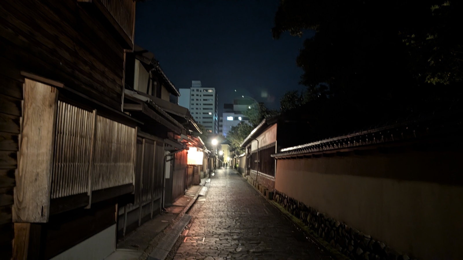 金沢のお香とアロマの香り専門店(石川県金沢市)・金沢観光地・金沢の観光スポット武家屋敷跡近く・人気でおすすめのお土産処-お香専門店のアロマ香房焚屋