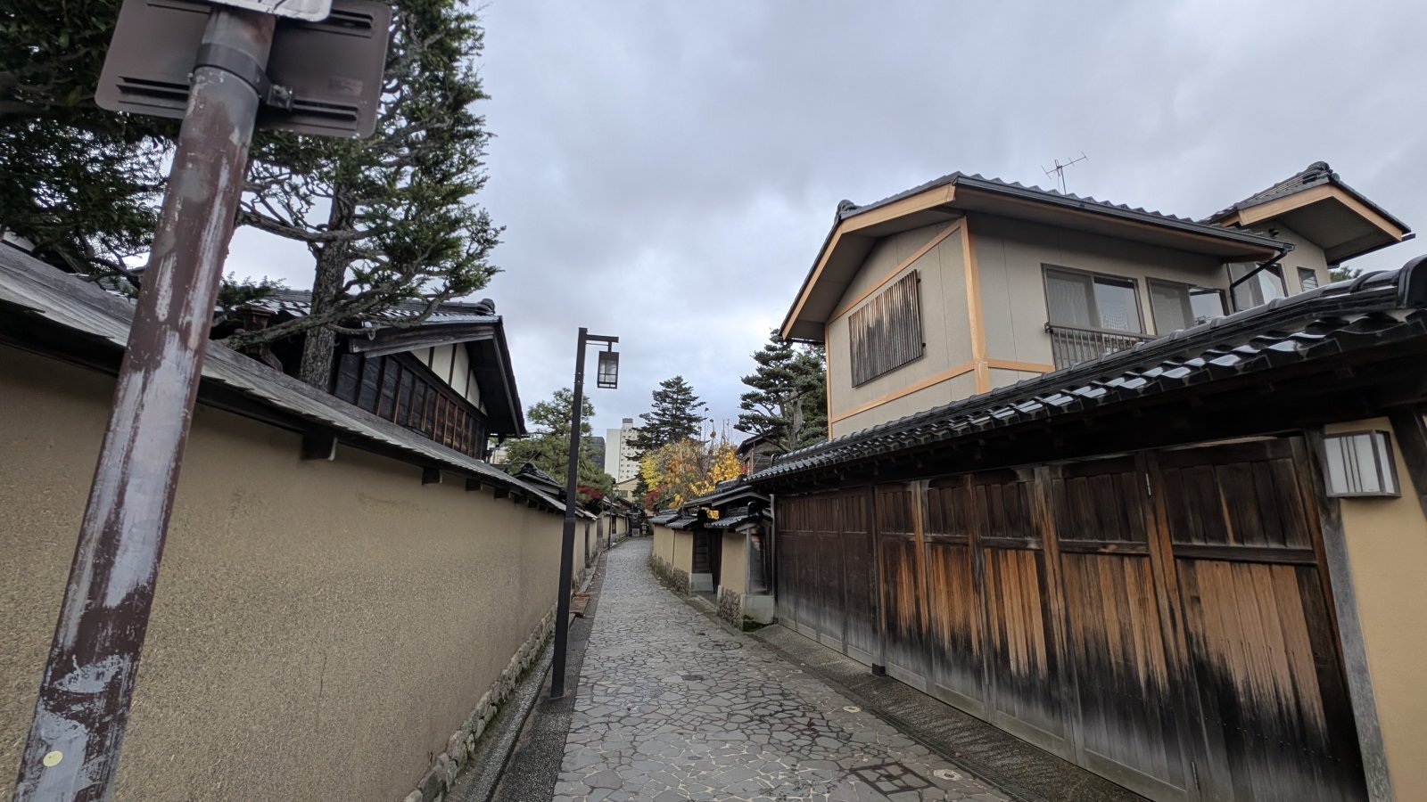 金沢のお香とアロマの香り専門店(石川県金沢市)・金沢観光地・金沢の観光スポット武家屋敷跡近く・人気でおすすめのお土産処-お香専門店のアロマ香房焚屋