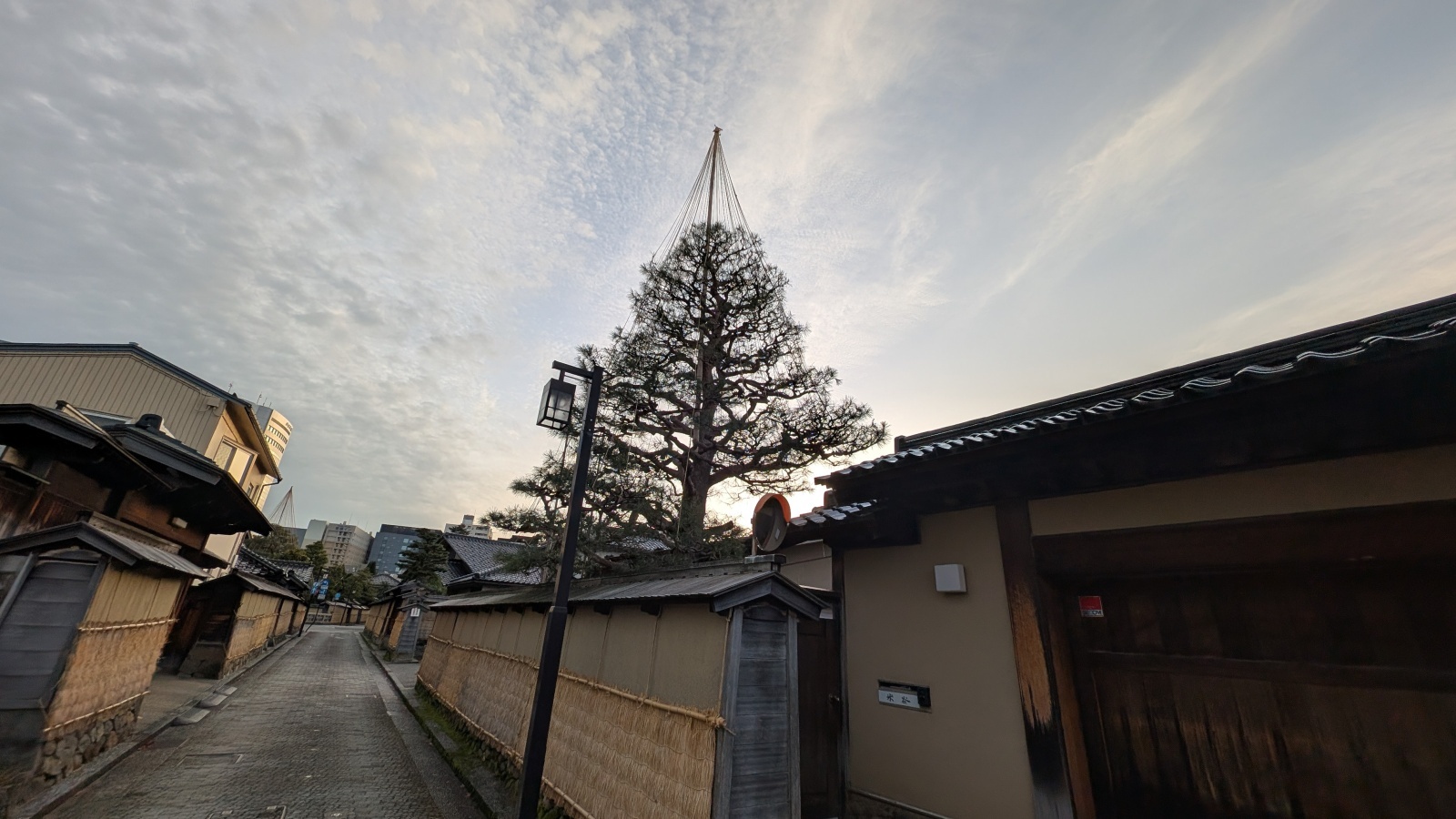 金沢のお香とアロマの香り専門店(石川県金沢市)・金沢観光地・金沢の観光スポット武家屋敷跡近く・人気でおすすめのお土産処-お香専門店のアロマ香房焚屋