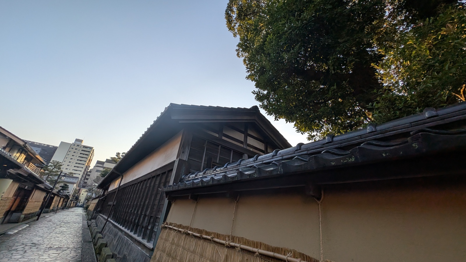 金沢のお香とアロマの香り専門店(石川県金沢市)・金沢観光地・金沢の観光スポット武家屋敷跡近く・人気でおすすめのお土産処-お香専門店のアロマ香房焚屋