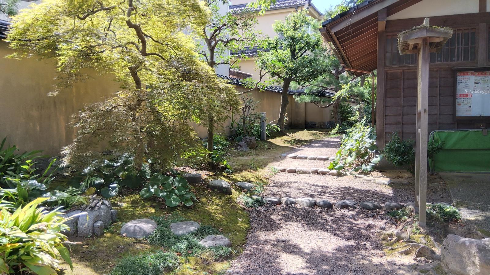 金沢のお香とアロマの香り専門店(石川県金沢市)・金沢観光地・金沢の観光スポット武家屋敷跡近く・人気でおすすめのお土産処-お香専門店のアロマ香房焚屋