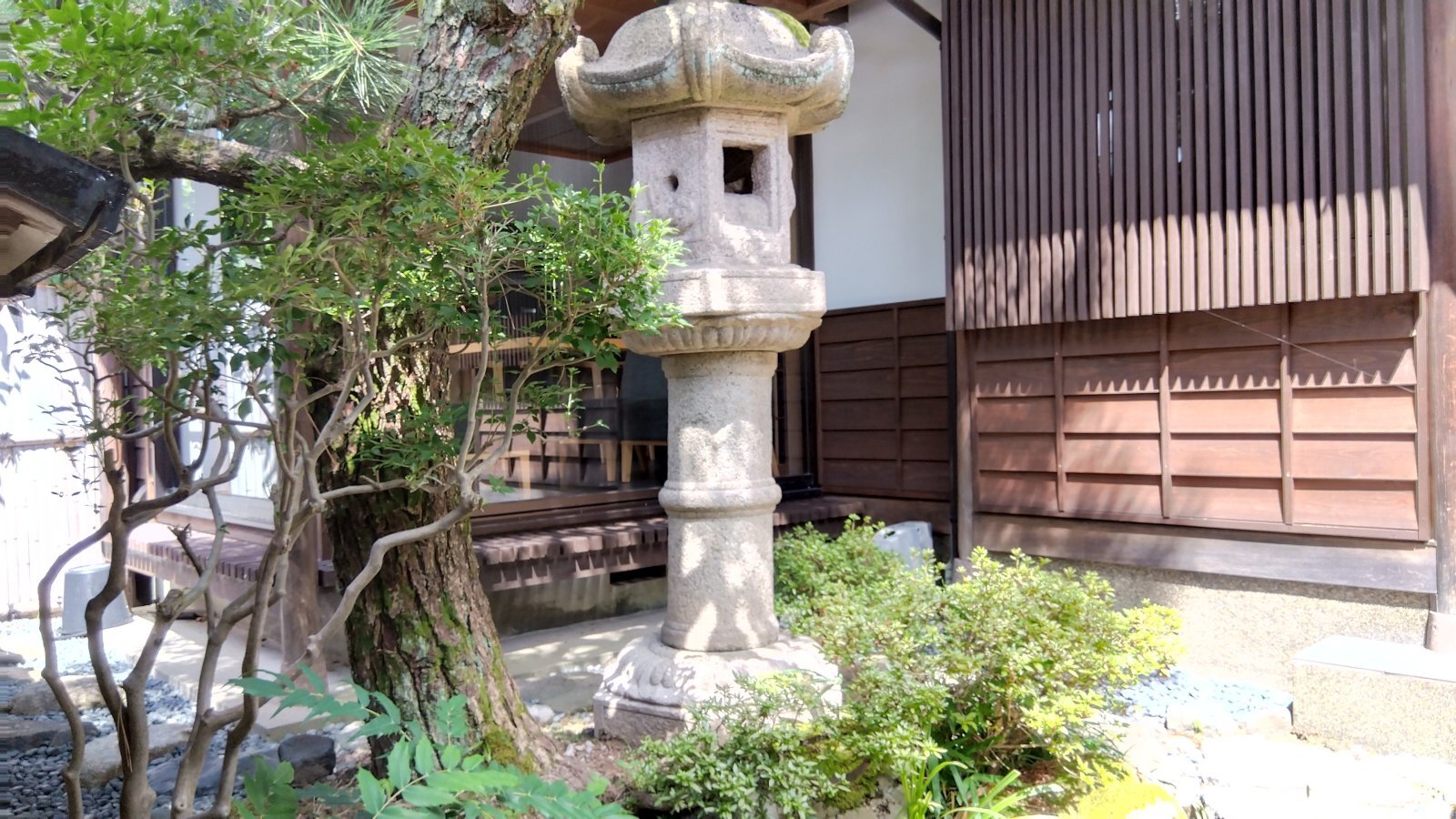 金沢のお香とアロマの香り専門店(石川県金沢市)・金沢観光地・金沢の観光スポット武家屋敷跡近く・人気でおすすめのお土産処-お香専門店のアロマ香房焚屋