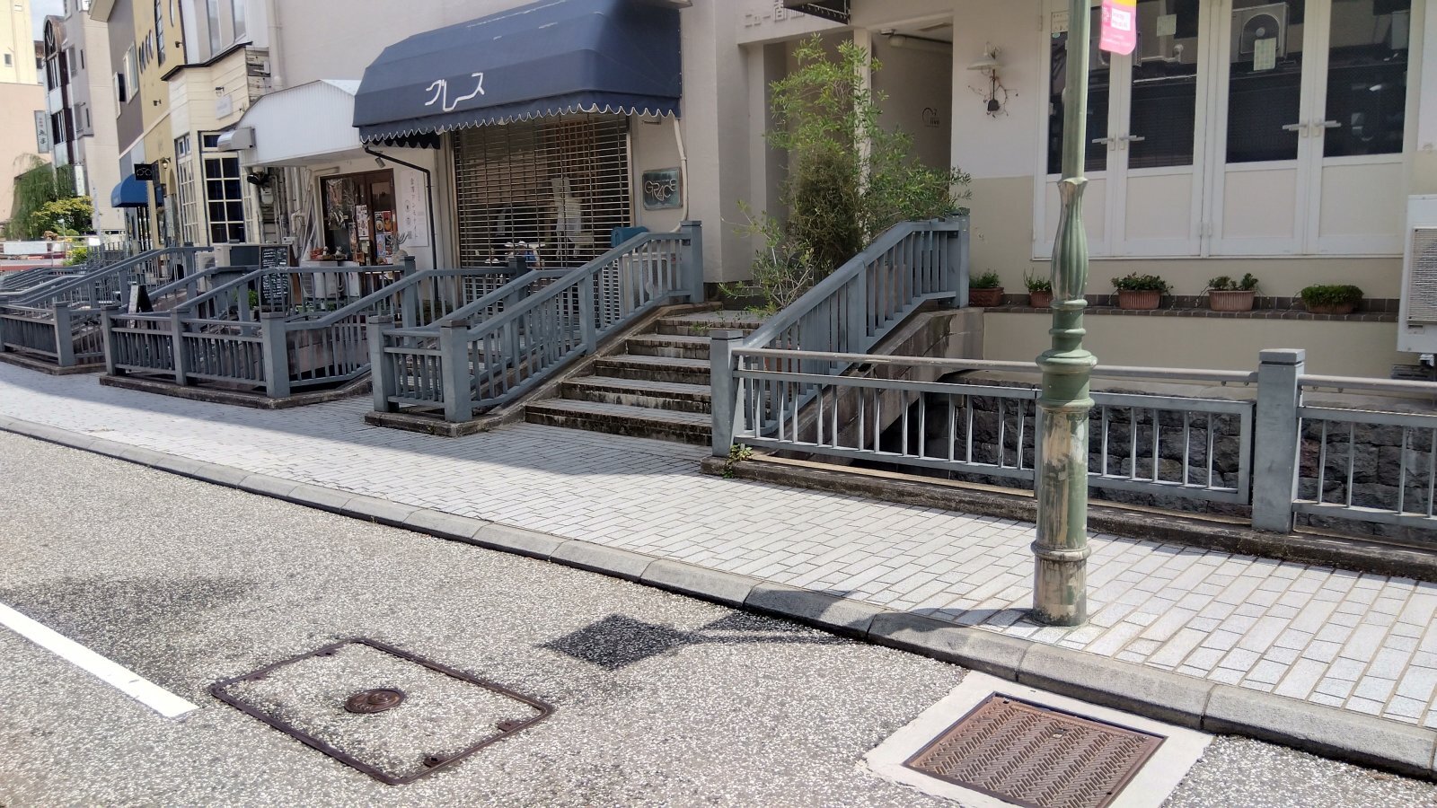 金沢のお香とアロマの香り専門店(石川県金沢市)・金沢観光地・金沢の観光スポット武家屋敷跡近く・人気でおすすめのお土産処-お香専門店のアロマ香房焚屋