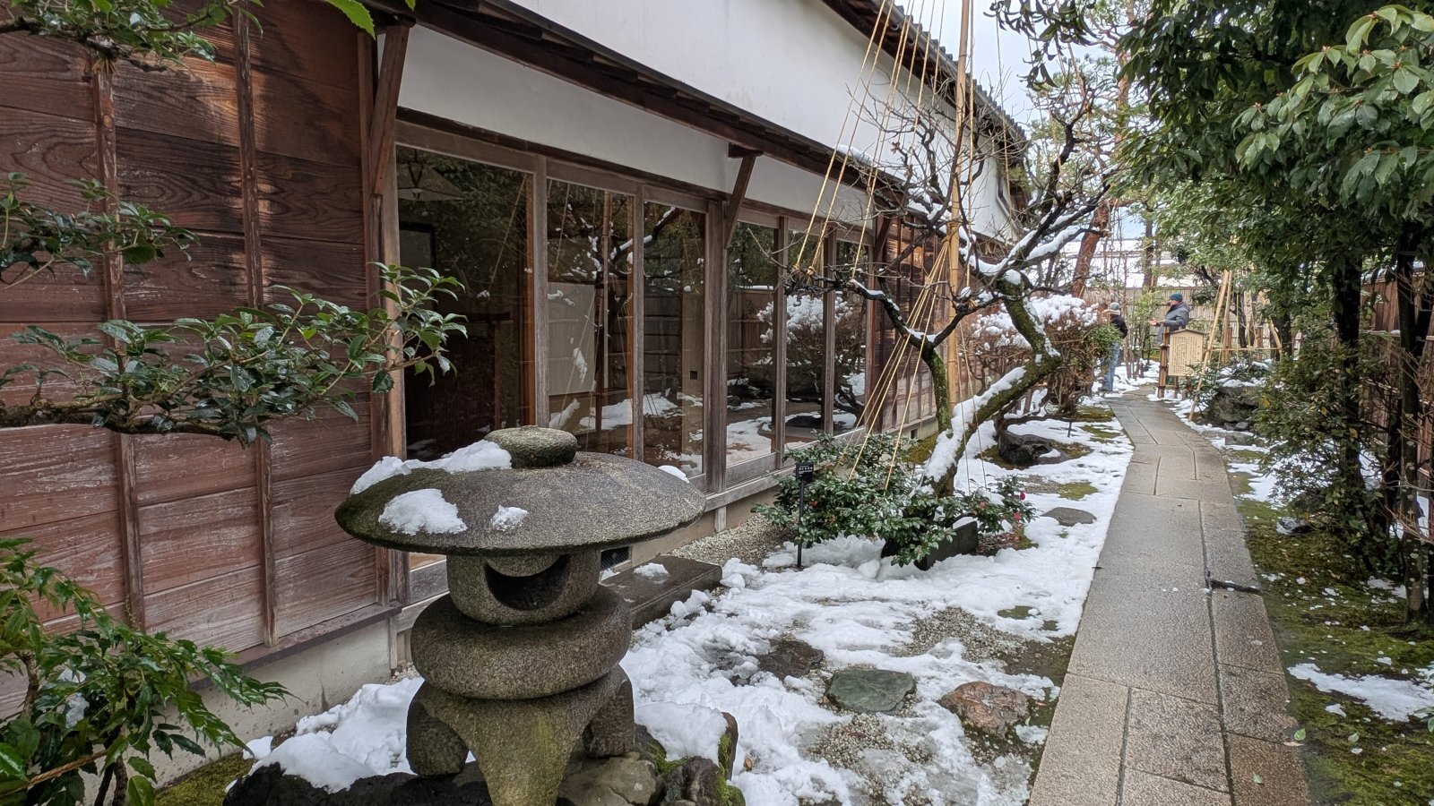 金沢のお香とアロマの香り専門店(石川県金沢市)・金沢観光地・金沢の観光スポット武家屋敷跡近く・人気でおすすめのお土産処-お香専門店のアロマ香房焚屋