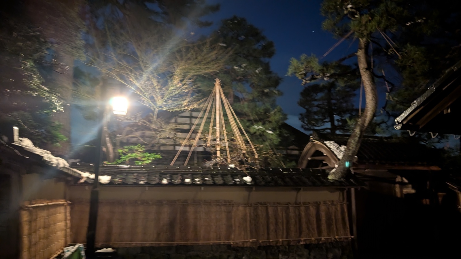 金沢のお香とアロマの香り専門店(石川県金沢市)・金沢観光地・金沢の観光スポット武家屋敷跡近く・人気でおすすめのお土産処-お香専門店のアロマ香房焚屋