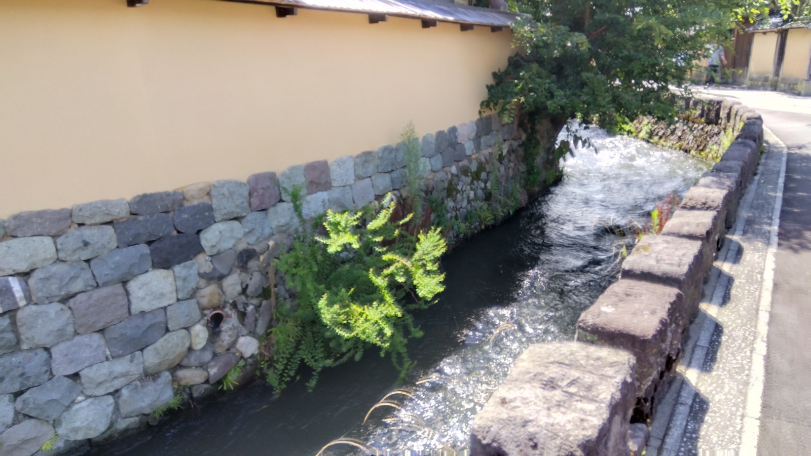金沢のお香とアロマの香り専門店(石川県金沢市)・金沢観光地・金沢の観光スポット武家屋敷跡近く・人気でおすすめのお土産処-お香専門店のアロマ香房焚屋