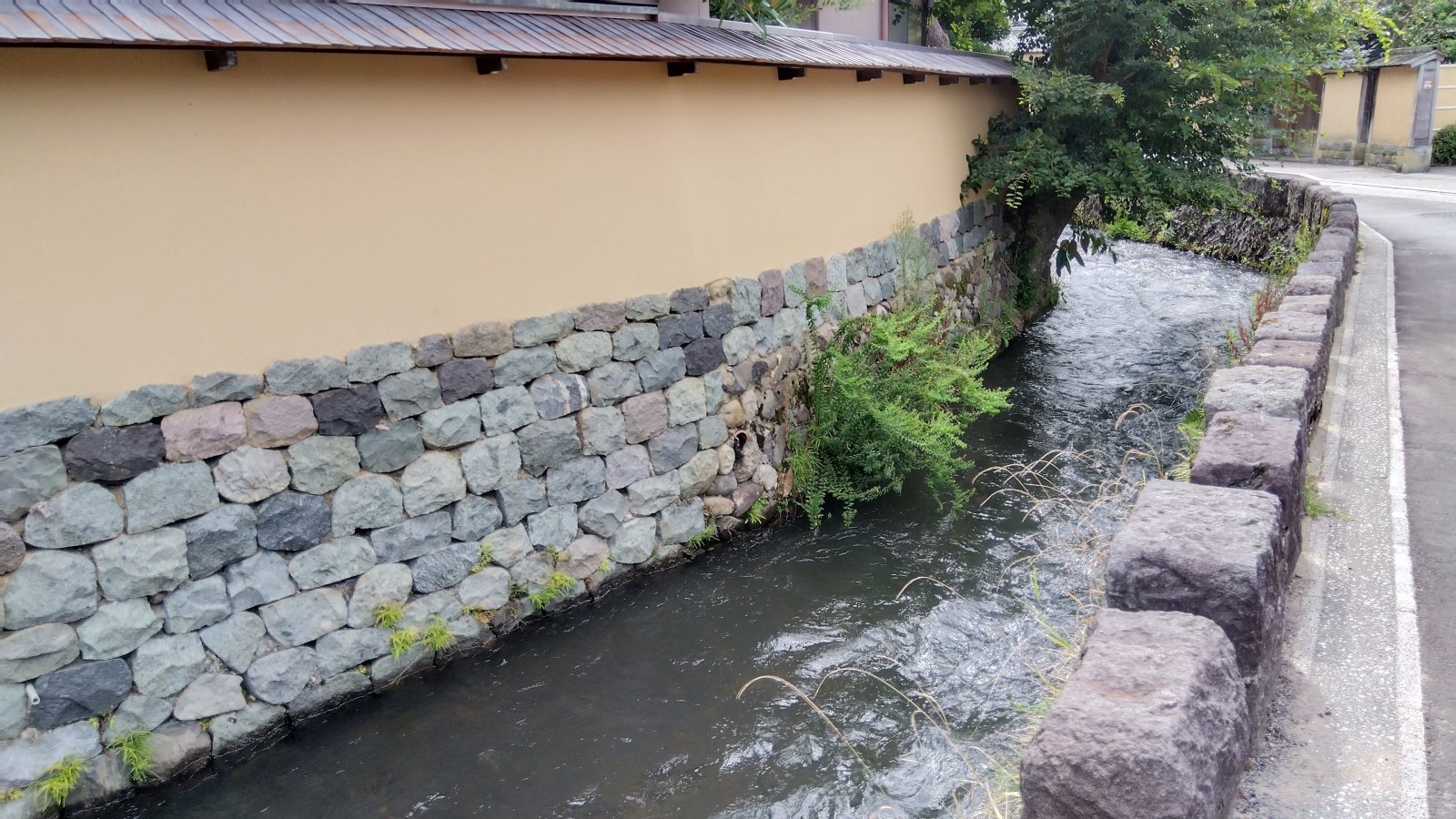 金沢のお香とアロマの香り専門店(石川県金沢市)・金沢観光地・金沢の観光スポット武家屋敷跡近く・人気でおすすめのお土産処-お香専門店のアロマ香房焚屋