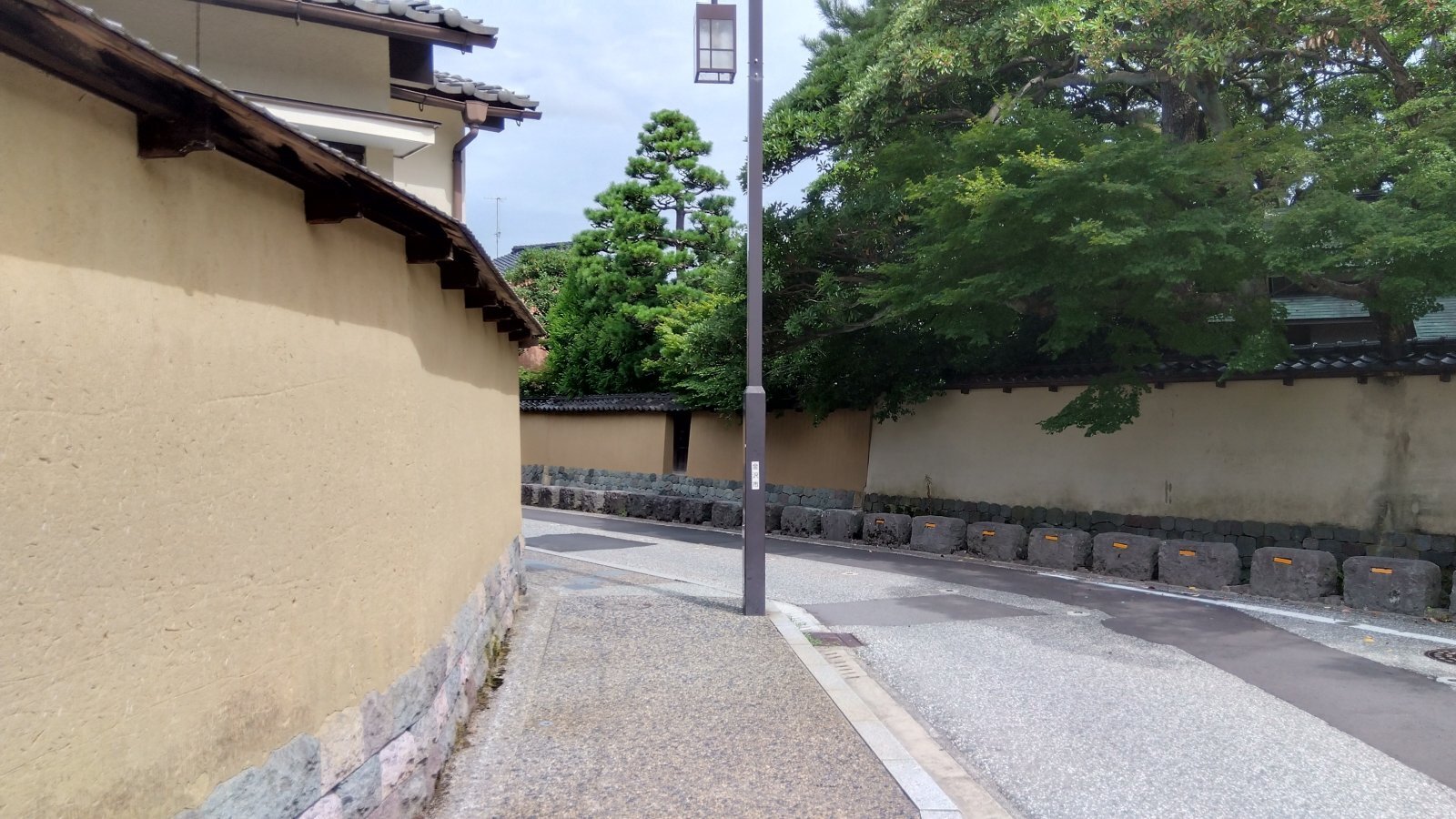 金沢のお香とアロマの香り専門店(石川県金沢市)・金沢観光地・金沢の観光スポット武家屋敷跡近く・人気でおすすめのお土産処-お香専門店のアロマ香房焚屋