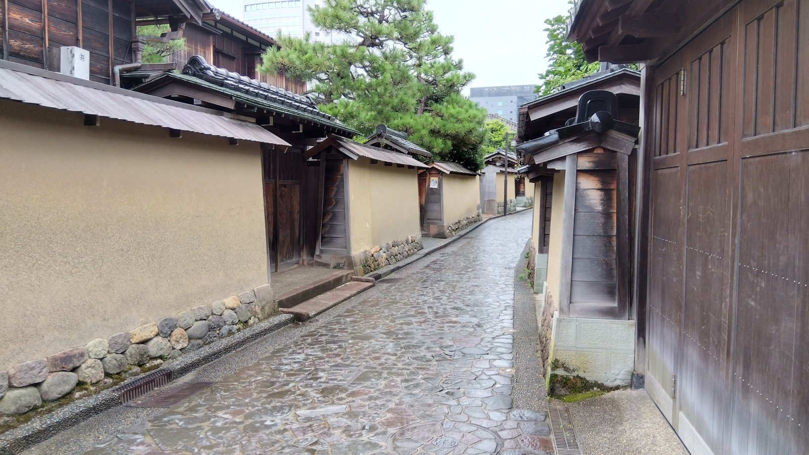 金沢のお香とアロマの香り専門店(石川県金沢市)・金沢観光地・金沢の観光スポット武家屋敷跡近く・人気でおすすめのお土産処-お香専門店のアロマ香房焚屋