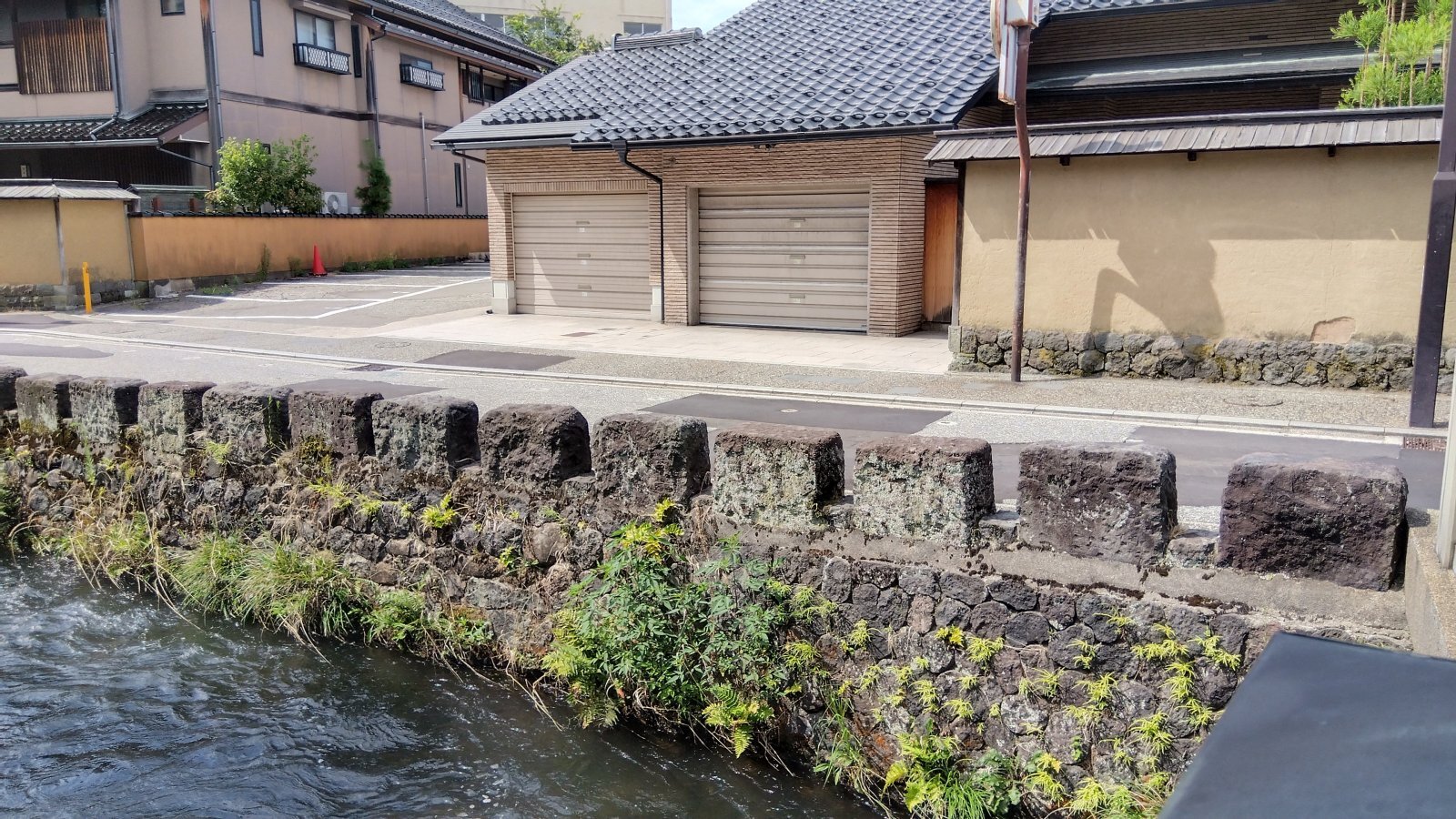 金沢のお香とアロマの香り専門店(石川県金沢市)・金沢観光地・金沢の観光スポット武家屋敷跡近く・人気でおすすめのお土産処-お香専門店のアロマ香房焚屋