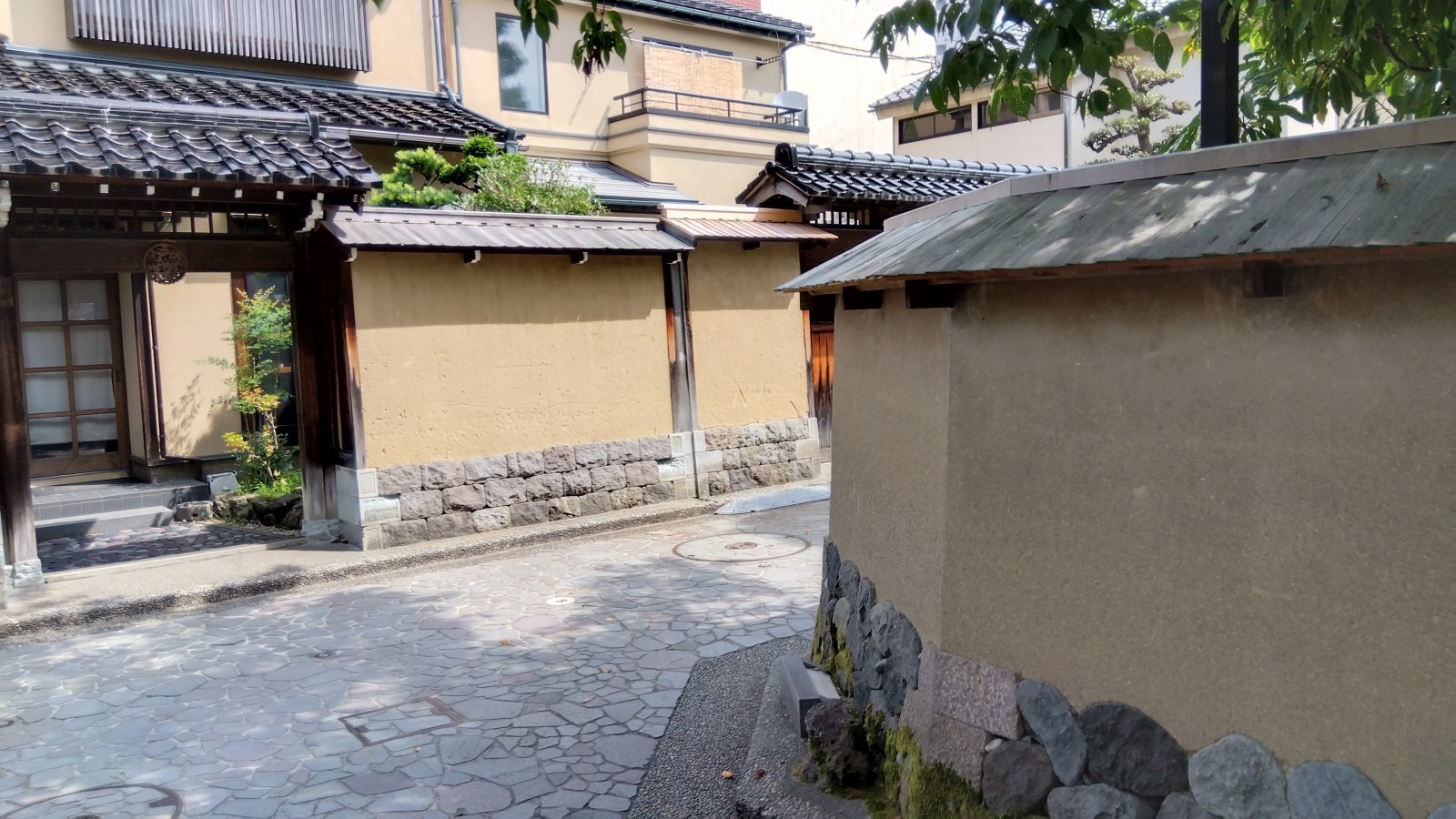 金沢のお香とアロマの香り専門店(石川県金沢市)・金沢観光地・金沢の観光スポット武家屋敷跡近く・人気でおすすめのお土産処-お香専門店のアロマ香房焚屋