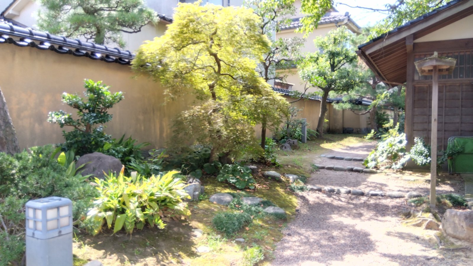 金沢のお香とアロマの香り専門店(石川県金沢市)・金沢観光地・金沢の観光スポット武家屋敷跡近く・人気でおすすめのお土産処-お香専門店のアロマ香房焚屋