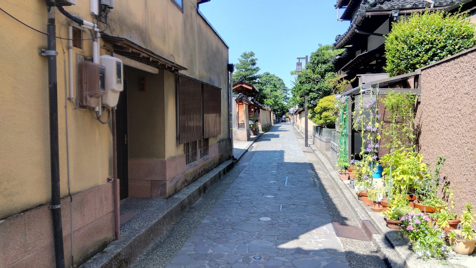 金沢のお香とアロマの香り専門店(石川県金沢市)・金沢観光地・金沢の観光スポット武家屋敷跡近く・人気でおすすめのお土産処-お香専門店のアロマ香房焚屋
