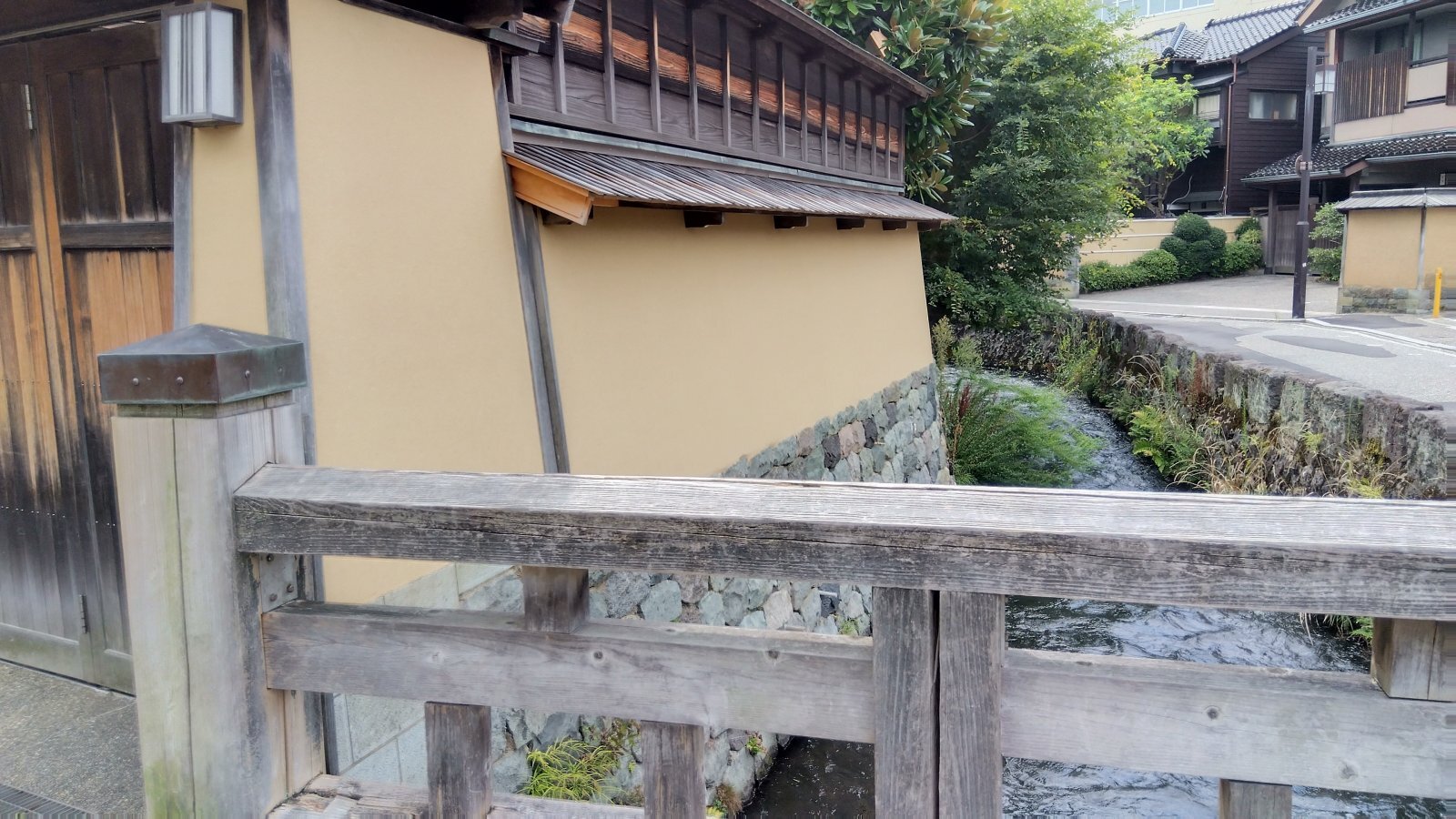 金沢のお香とアロマの香り専門店(石川県金沢市)・金沢観光地・金沢の観光スポット武家屋敷跡近く・人気でおすすめのお土産処-お香専門店のアロマ香房焚屋