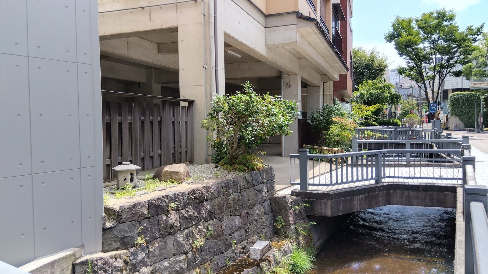 金沢のお香とアロマの香り専門店(石川県金沢市)・金沢観光地・金沢の観光スポット武家屋敷跡近く・人気でおすすめのお土産処-お香専門店のアロマ香房焚屋