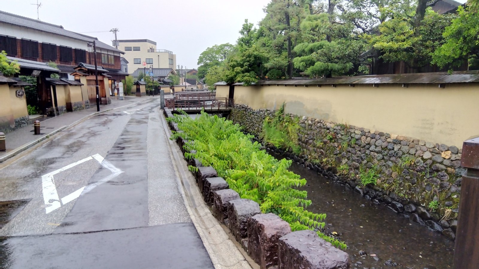 金沢のお香とアロマの香り専門店(石川県金沢市)・金沢観光地・金沢の観光スポット武家屋敷跡近く・人気でおすすめのお土産処-お香専門店のアロマ香房焚屋