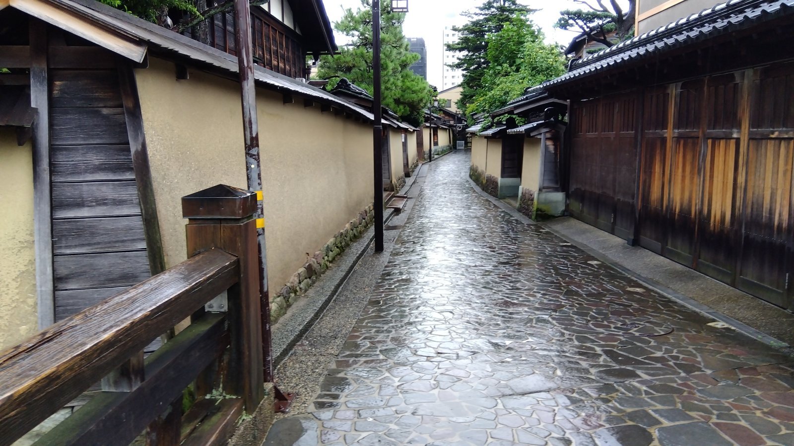 金沢のお香とアロマの香り専門店(石川県金沢市)・金沢観光地・金沢の観光スポット武家屋敷跡近く・人気でおすすめのお土産処-お香専門店のアロマ香房焚屋