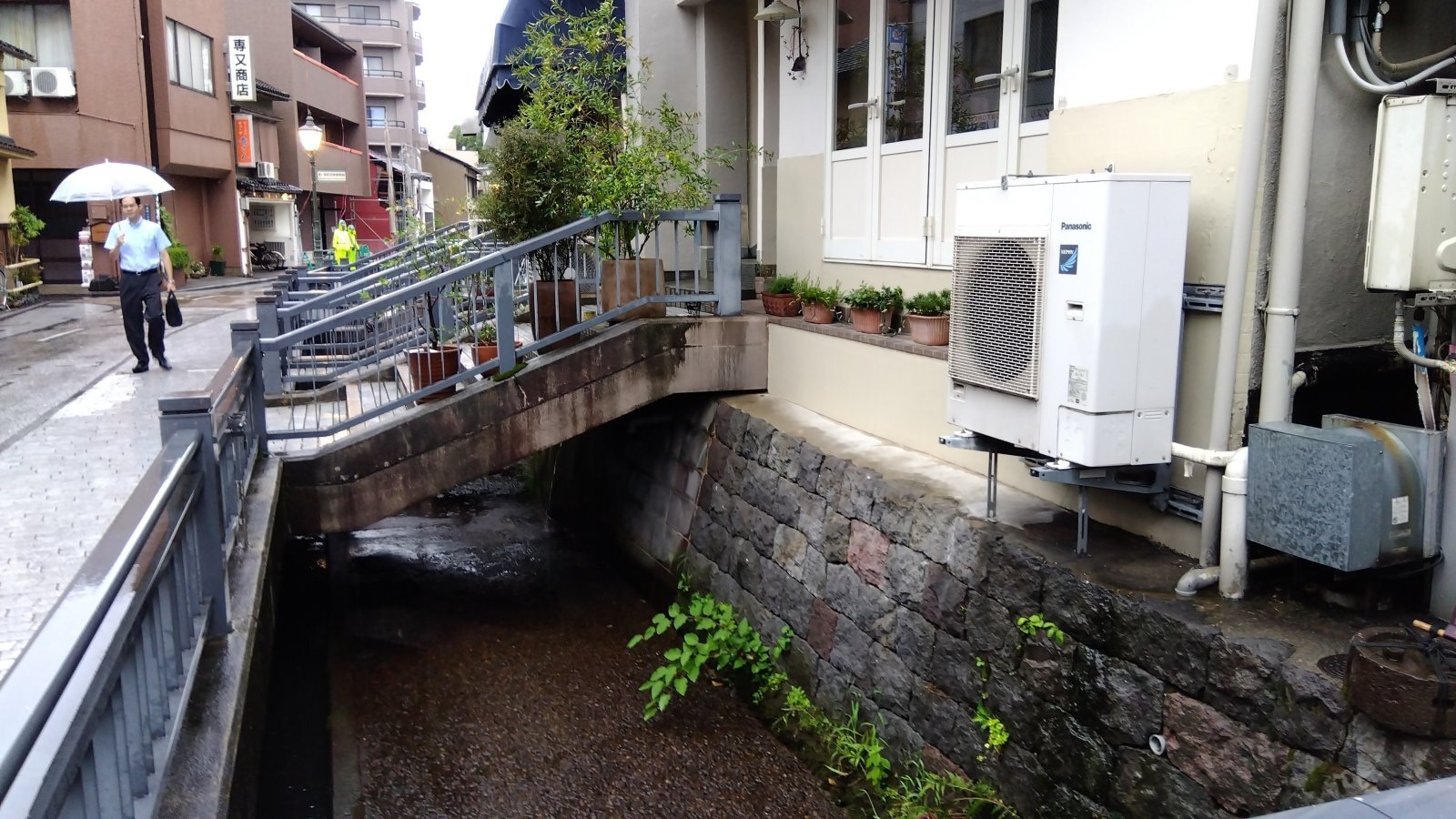 金沢のお香とアロマの香り専門店(石川県金沢市)・金沢観光地・金沢の観光スポット武家屋敷跡近く・人気でおすすめのお土産処-お香専門店のアロマ香房焚屋