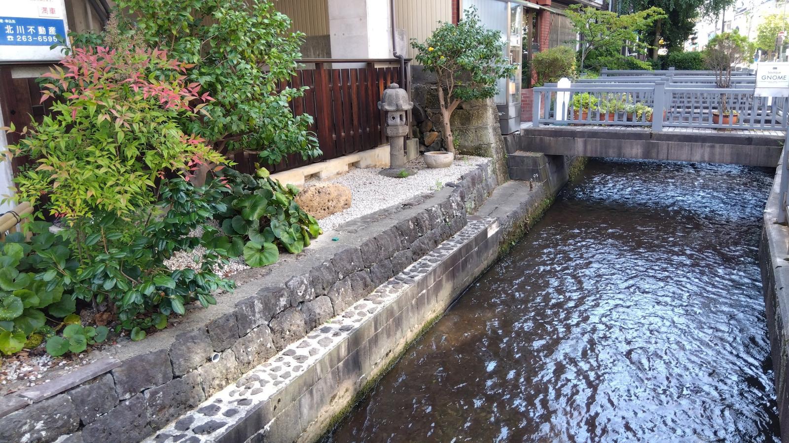 金沢のお香とアロマの香り専門店(石川県金沢市)・金沢観光地・金沢の観光スポット武家屋敷跡近く・人気でおすすめのお土産処-お香専門店のアロマ香房焚屋