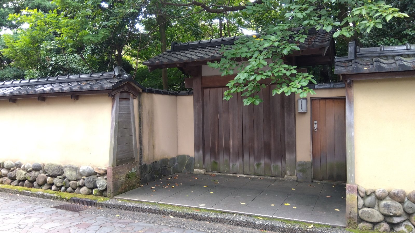 金沢のお香とアロマの香り専門店(石川県金沢市)・金沢観光地・金沢の観光スポット武家屋敷跡近く・人気でおすすめのお土産処-お香専門店のアロマ香房焚屋