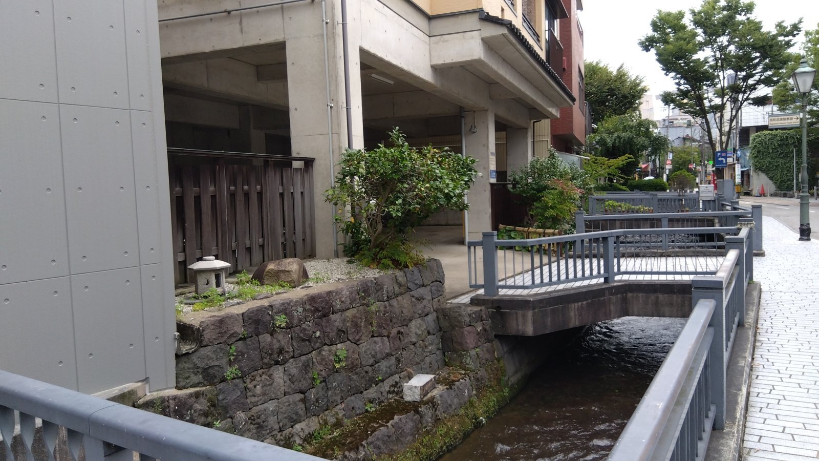 金沢のお香とアロマの香り専門店(石川県金沢市)・金沢観光地・金沢の観光スポット武家屋敷跡近く・人気でおすすめのお土産処-お香専門店のアロマ香房焚屋