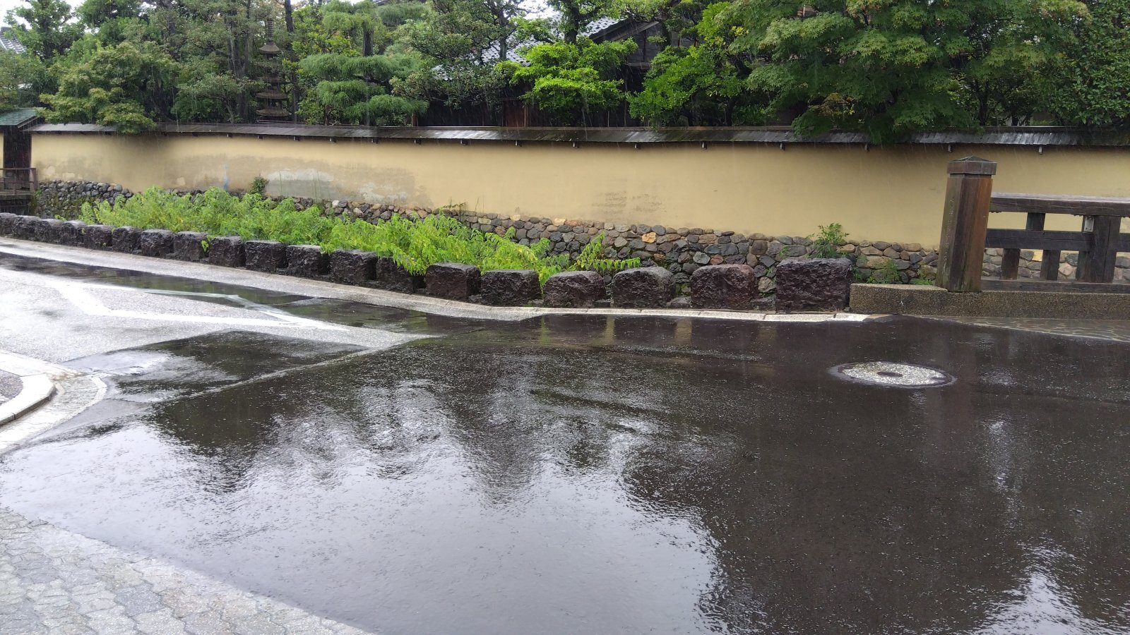 金沢のお香とアロマの香り専門店(石川県金沢市)・金沢観光地・金沢の観光スポット武家屋敷跡近く・人気でおすすめのお土産処-お香専門店のアロマ香房焚屋
