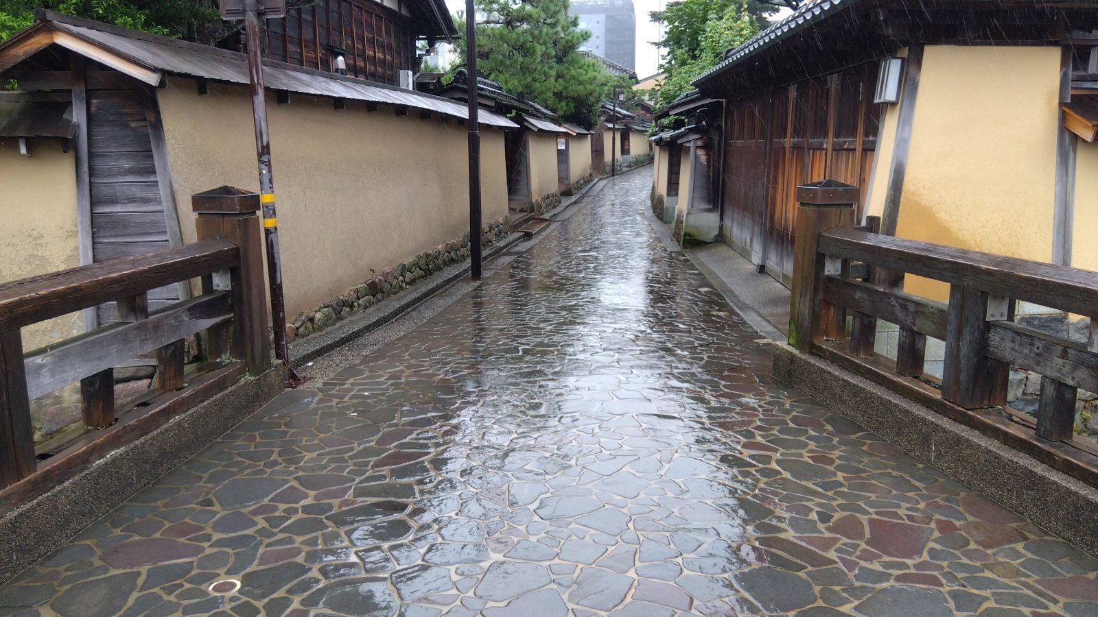 金沢のお香とアロマの香り専門店(石川県金沢市)・金沢観光地・金沢の観光スポット武家屋敷跡近く・人気でおすすめのお土産処-お香専門店のアロマ香房焚屋