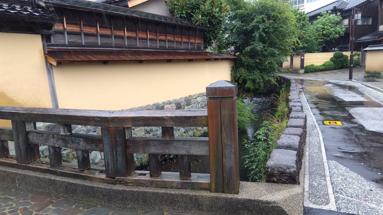 金沢のお香とアロマの香り専門店(石川県金沢市)・金沢観光地・金沢の観光スポット武家屋敷跡近く・人気でおすすめのお土産処-お香専門店のアロマ香房焚屋