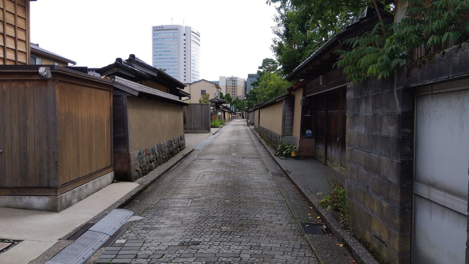 金沢のお香とアロマの香り専門店(石川県金沢市)・金沢観光地・金沢の観光スポット武家屋敷跡近く・人気でおすすめのお土産処-お香専門店のアロマ香房焚屋
