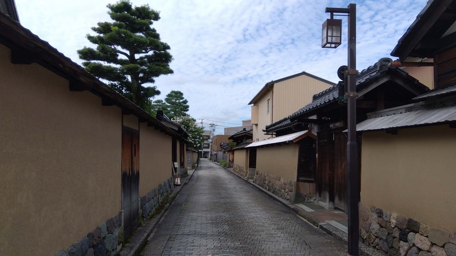 金沢のお香とアロマの香り専門店(石川県金沢市)・金沢観光地・金沢の観光スポット武家屋敷跡近く・人気でおすすめのお土産処-お香専門店のアロマ香房焚屋