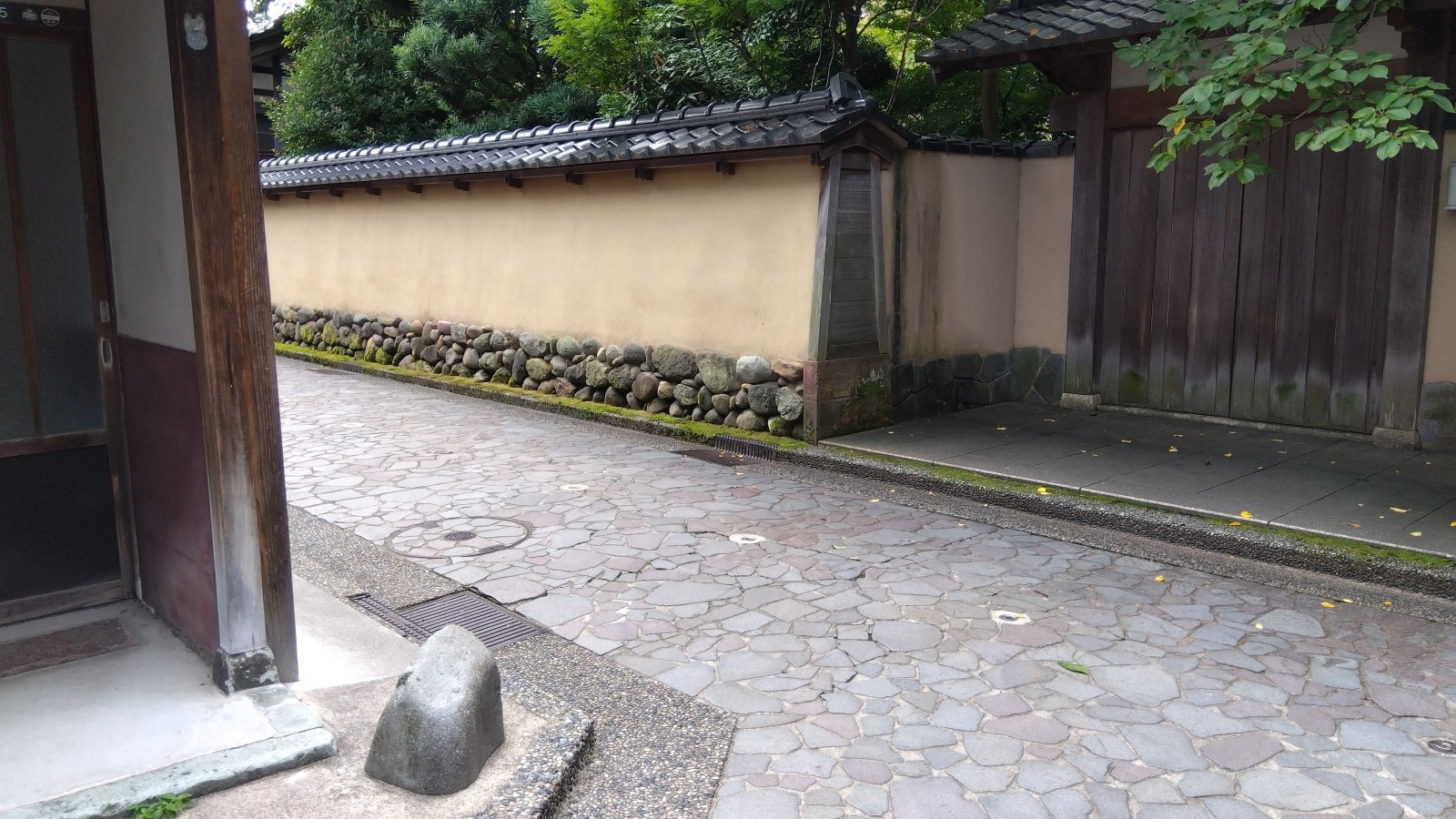 金沢のお香とアロマの香り専門店(石川県金沢市)・金沢観光地・金沢の観光スポット武家屋敷跡近く・人気でおすすめのお土産処-お香専門店のアロマ香房焚屋
