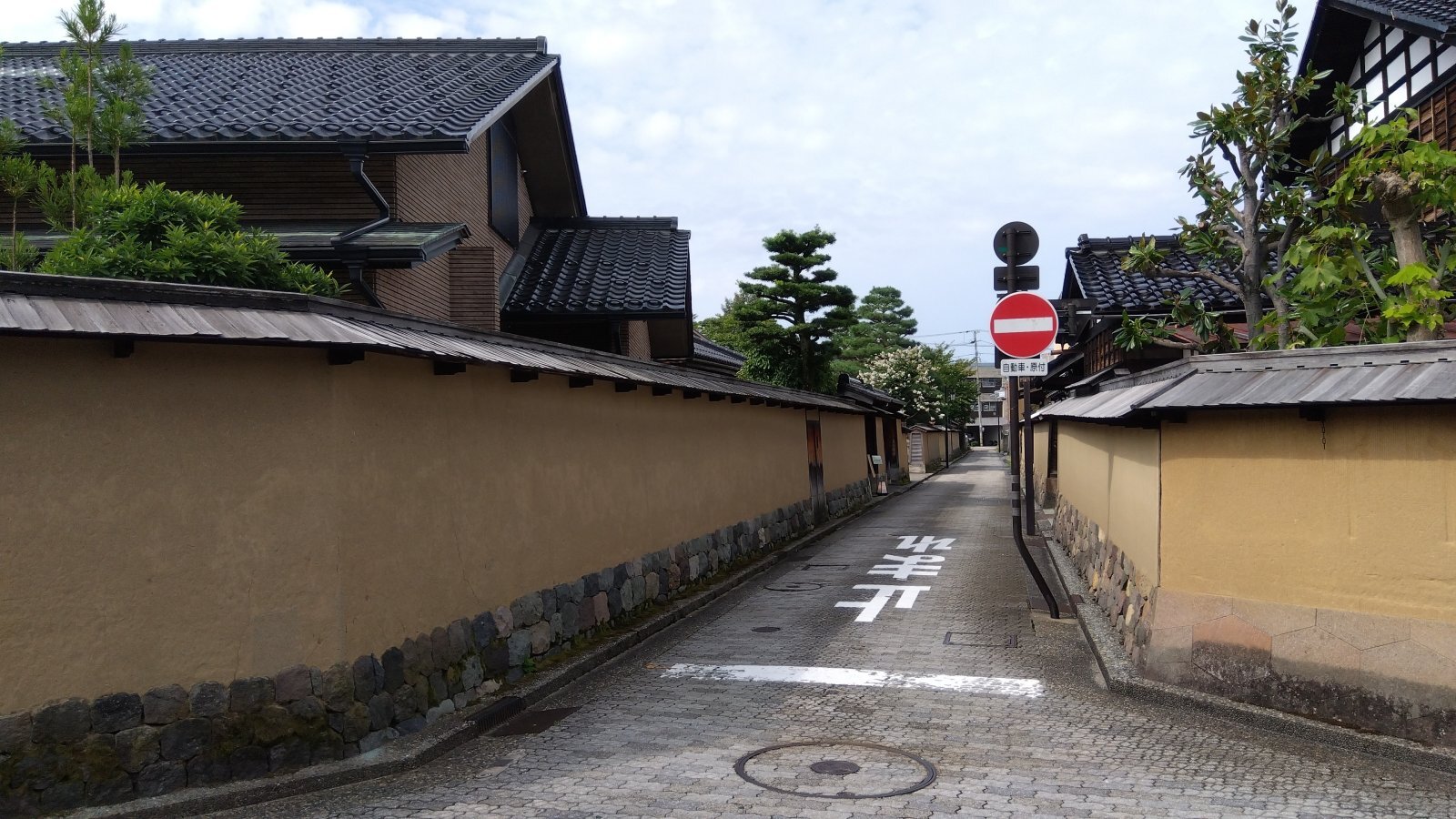 金沢のお香とアロマの香り専門店(石川県金沢市)・金沢観光地・金沢の観光スポット武家屋敷跡近く・人気でおすすめのお土産処-お香専門店のアロマ香房焚屋