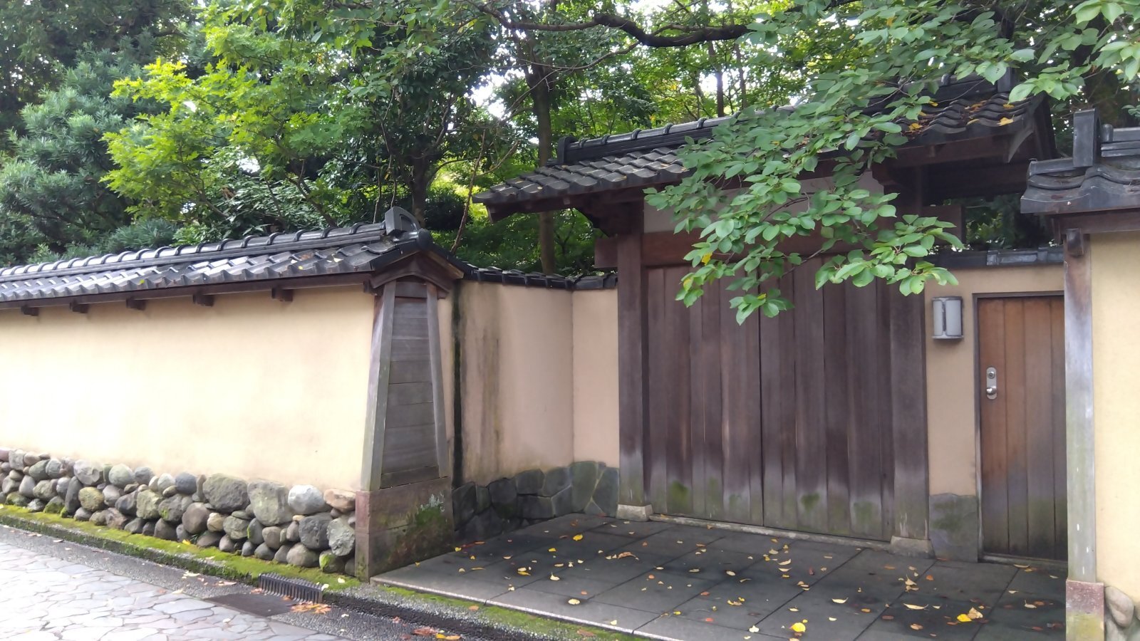 金沢のお香とアロマの香り専門店(石川県金沢市)・金沢観光地・金沢の観光スポット武家屋敷跡近く・人気でおすすめのお土産処-お香専門店のアロマ香房焚屋