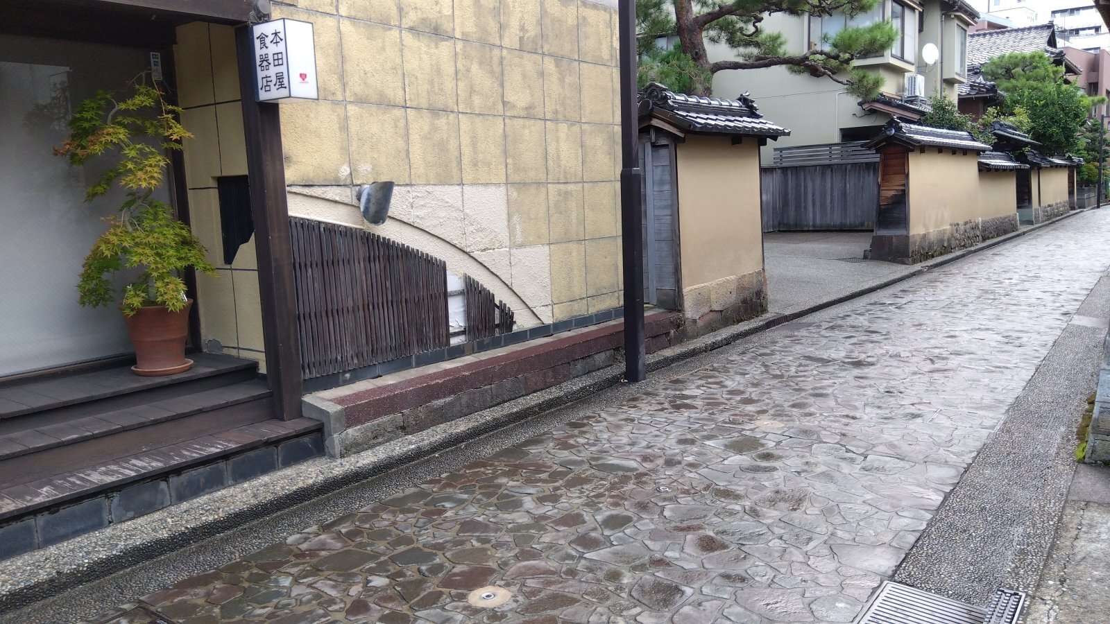 金沢のお香とアロマの香り専門店(石川県金沢市)・金沢観光地・金沢の観光スポット武家屋敷跡近く・人気でおすすめのお土産処-お香専門店のアロマ香房焚屋