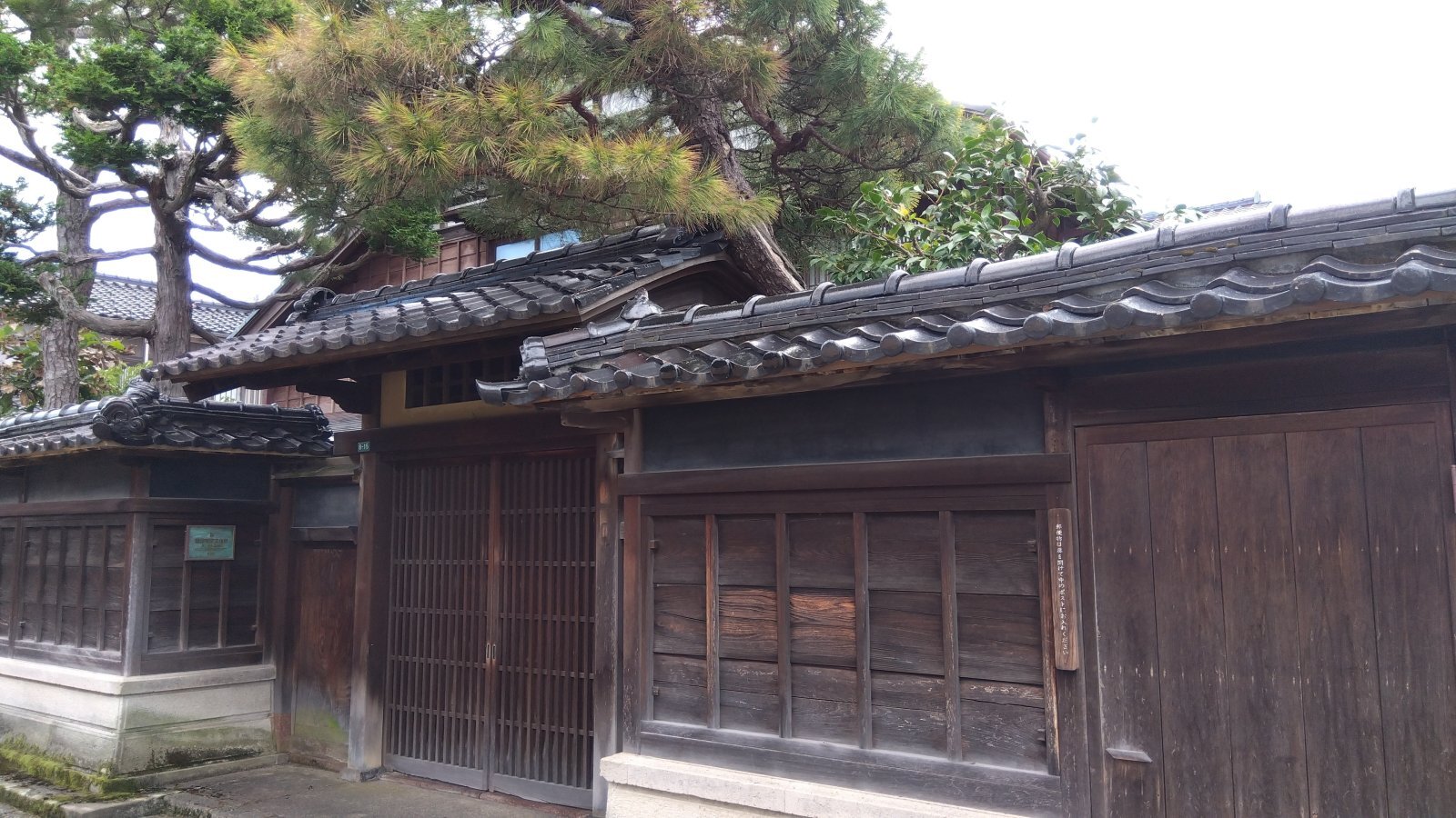 金沢のお香とアロマの香り専門店(石川県金沢市)・金沢観光地・金沢の観光スポット武家屋敷跡近く・人気でおすすめのお土産処-お香専門店のアロマ香房焚屋