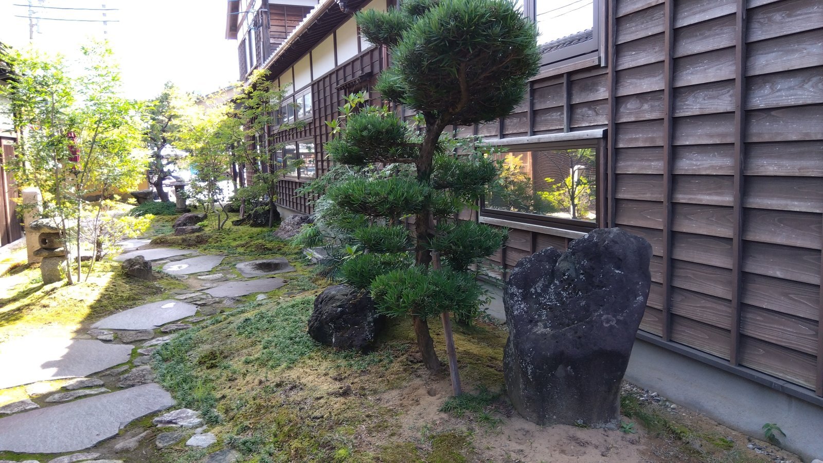 金沢のお香とアロマの香り専門店(石川県金沢市)・金沢観光地・金沢の観光スポット武家屋敷跡近く・人気でおすすめのお土産処-お香専門店のアロマ香房焚屋