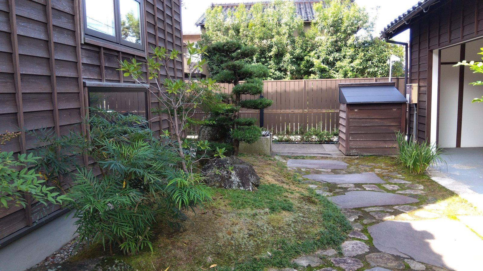 金沢のお香とアロマの香り専門店(石川県金沢市)・金沢観光地・金沢の観光スポット武家屋敷跡近く・人気でおすすめのお土産処-お香専門店のアロマ香房焚屋
