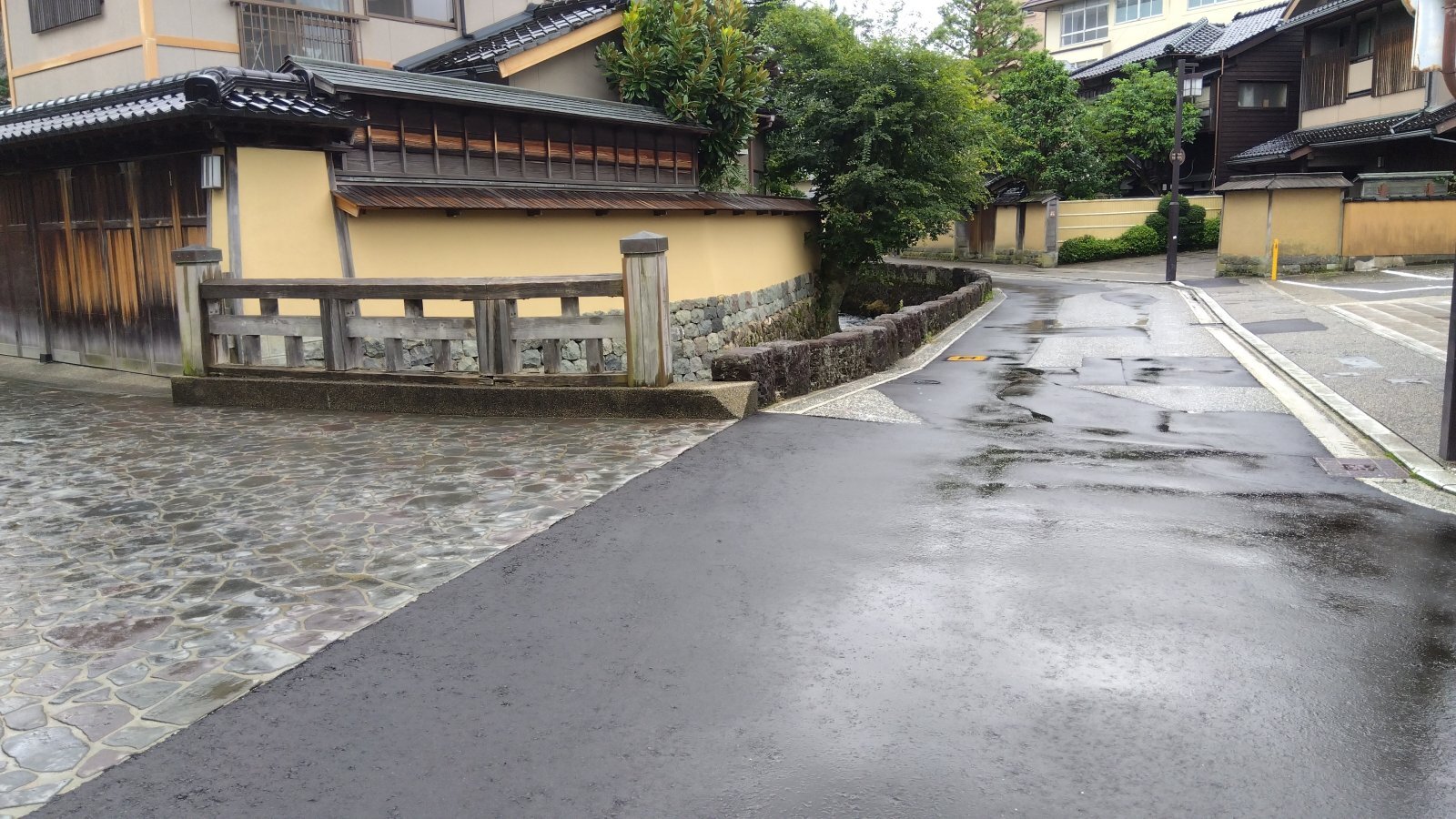金沢のお香とアロマの香り専門店(石川県金沢市)・金沢観光地・金沢の観光スポット武家屋敷跡近く・人気でおすすめのお土産処-お香専門店のアロマ香房焚屋