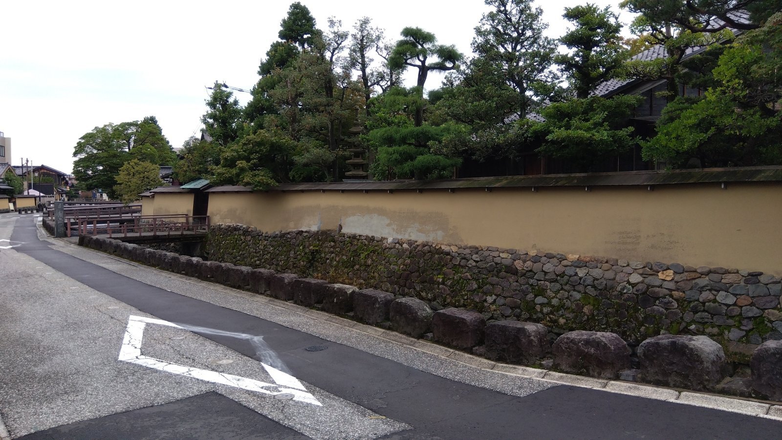 金沢のお香とアロマの香り専門店(石川県金沢市)・金沢観光地・金沢の観光スポット武家屋敷跡近く・人気でおすすめのお土産処-お香専門店のアロマ香房焚屋