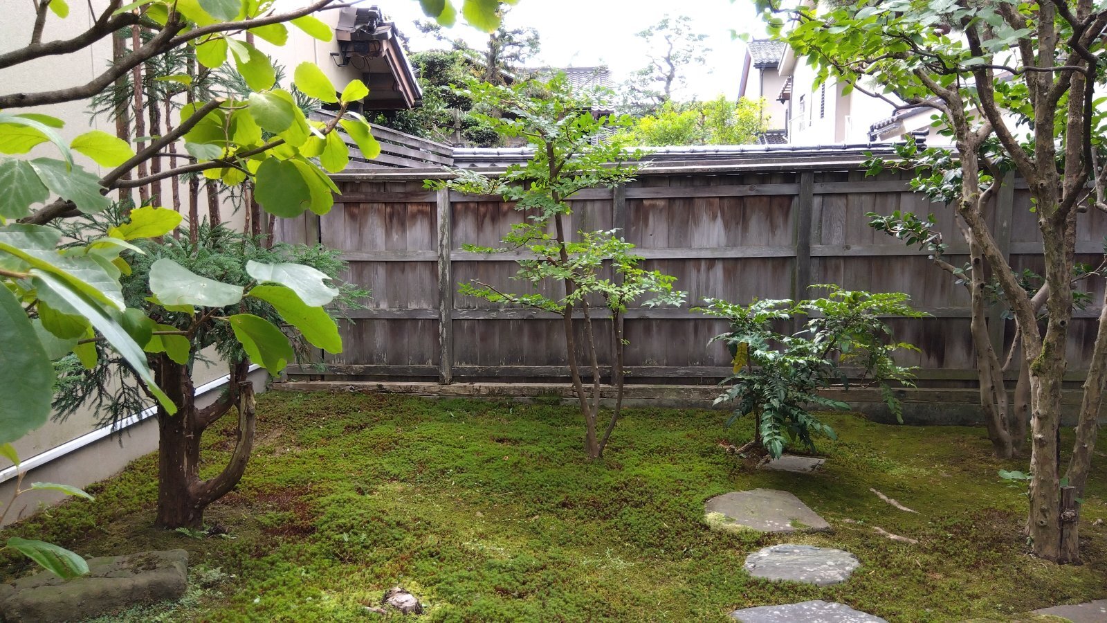 金沢のお香とアロマの香り専門店(石川県金沢市)・金沢観光地・金沢の観光スポット武家屋敷跡近く・人気でおすすめのお土産処-お香専門店のアロマ香房焚屋