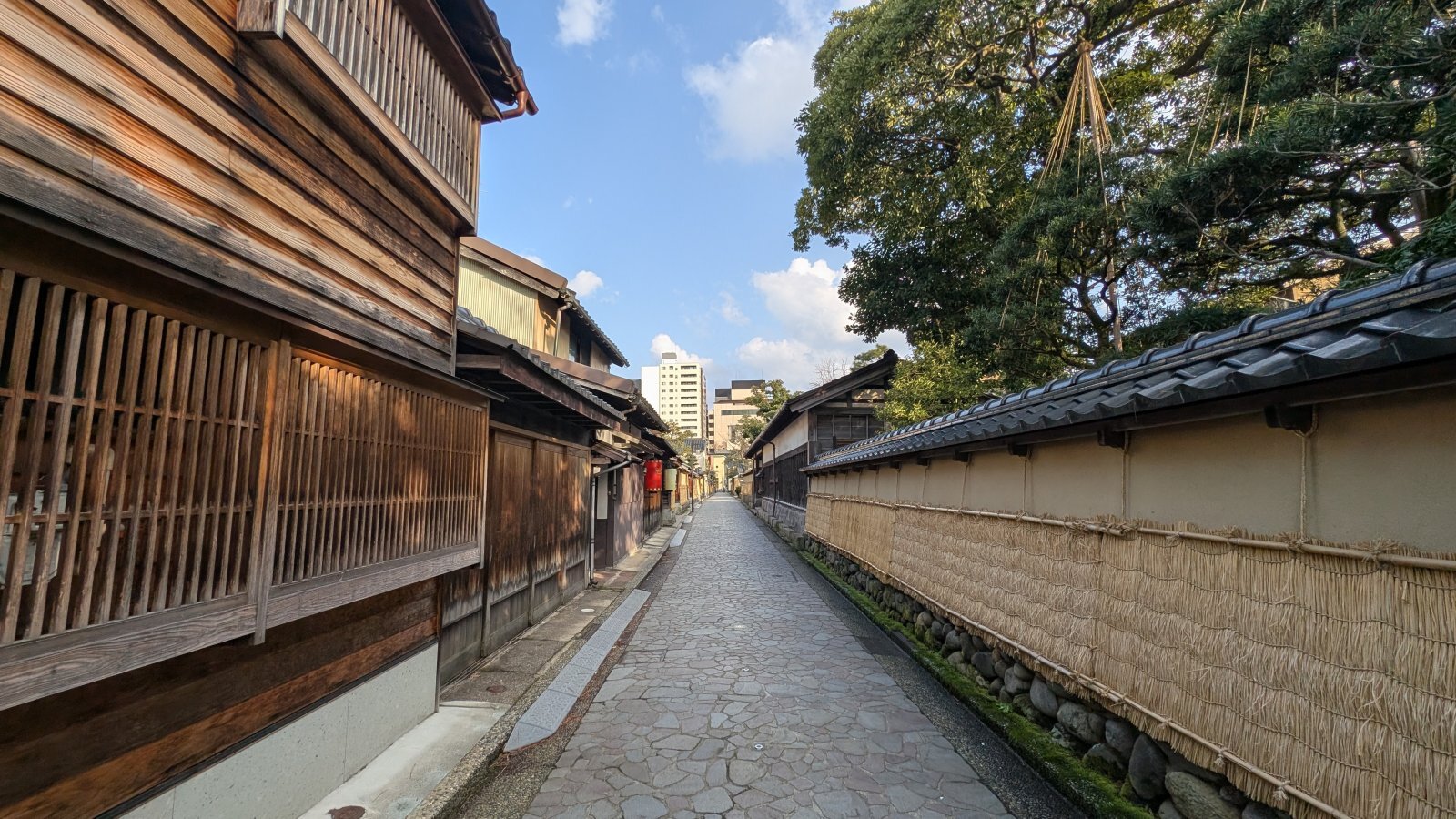 金沢のお香とアロマの香り専門店(石川県金沢市)・金沢観光地・金沢の観光スポット武家屋敷跡近く・人気でおすすめのお土産処-お香専門店のアロマ香房焚屋